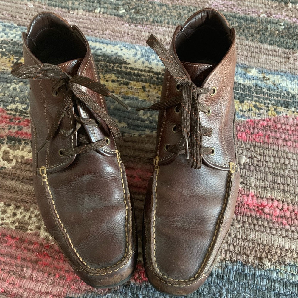 Cole Haan Men’s brown ankle boot. Size 10.